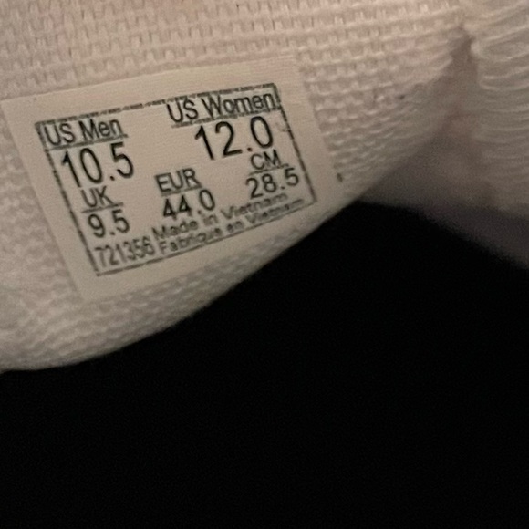 Van's House of Terror The Shining Classic Slip Ons - Picture 8 of 9